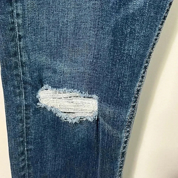 Rag & Bone High Rise Distressed Skinny Jeans - Picture 9 of 17